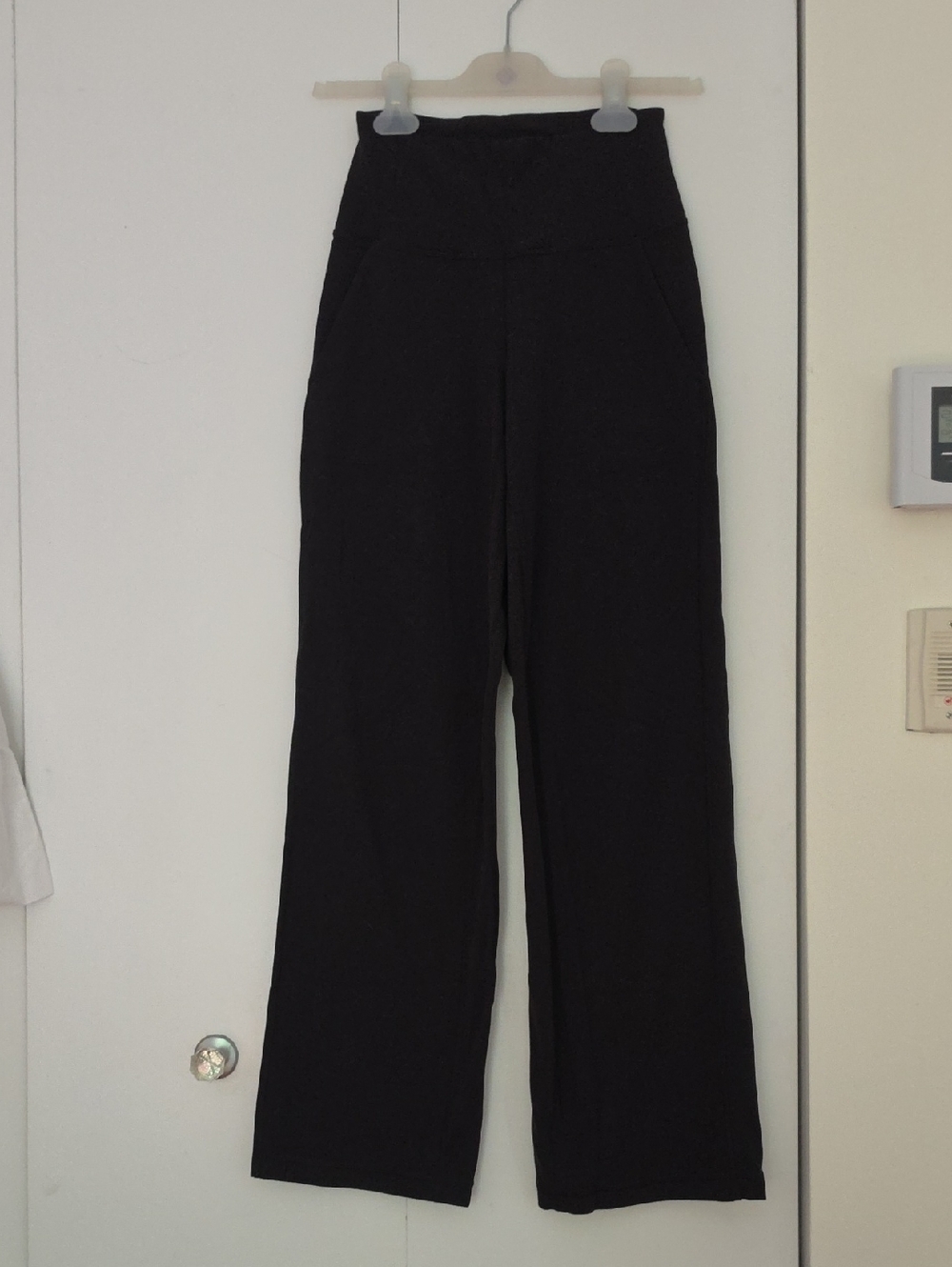 Lululemon High-Waist Wide Leg Women’s Leggings - Black